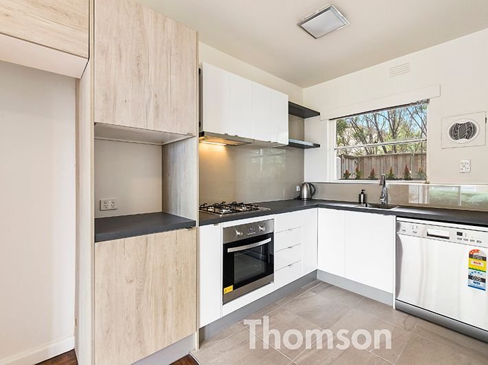 Gallery: 2/122 Beach Road