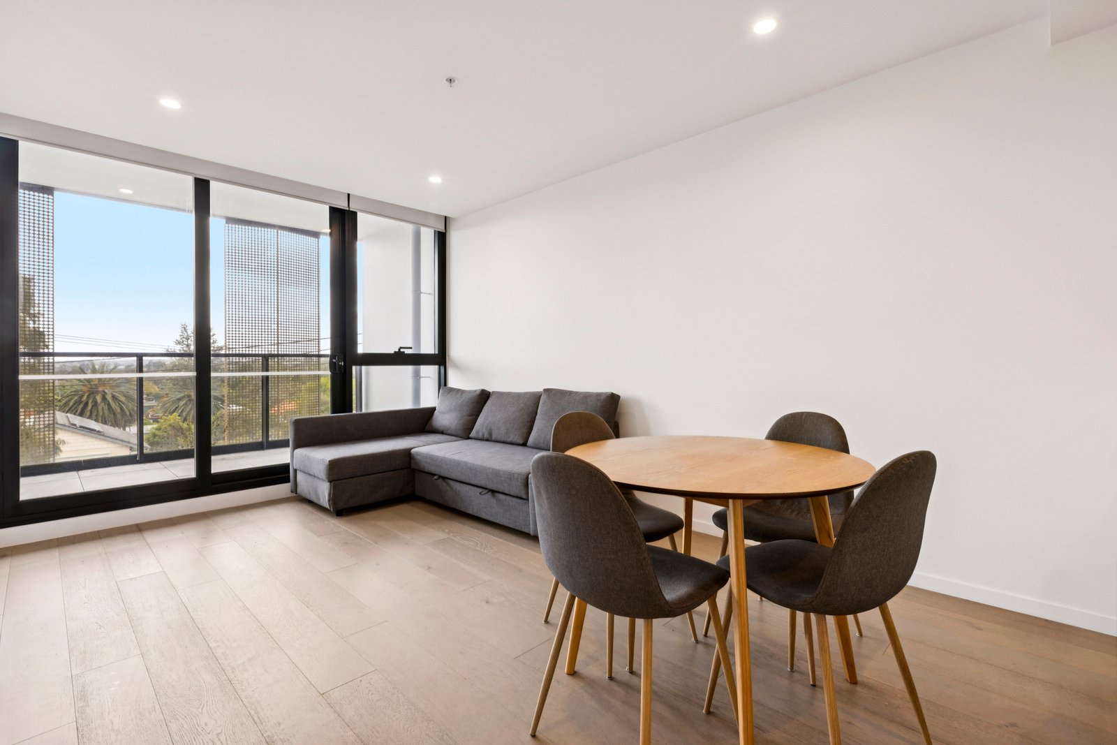 Gallery: 212/2 Dalgety Street