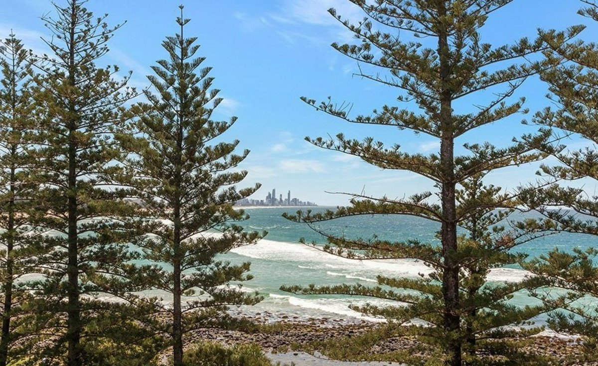 21/22 Goodwin Terrace Burleigh Heads 4