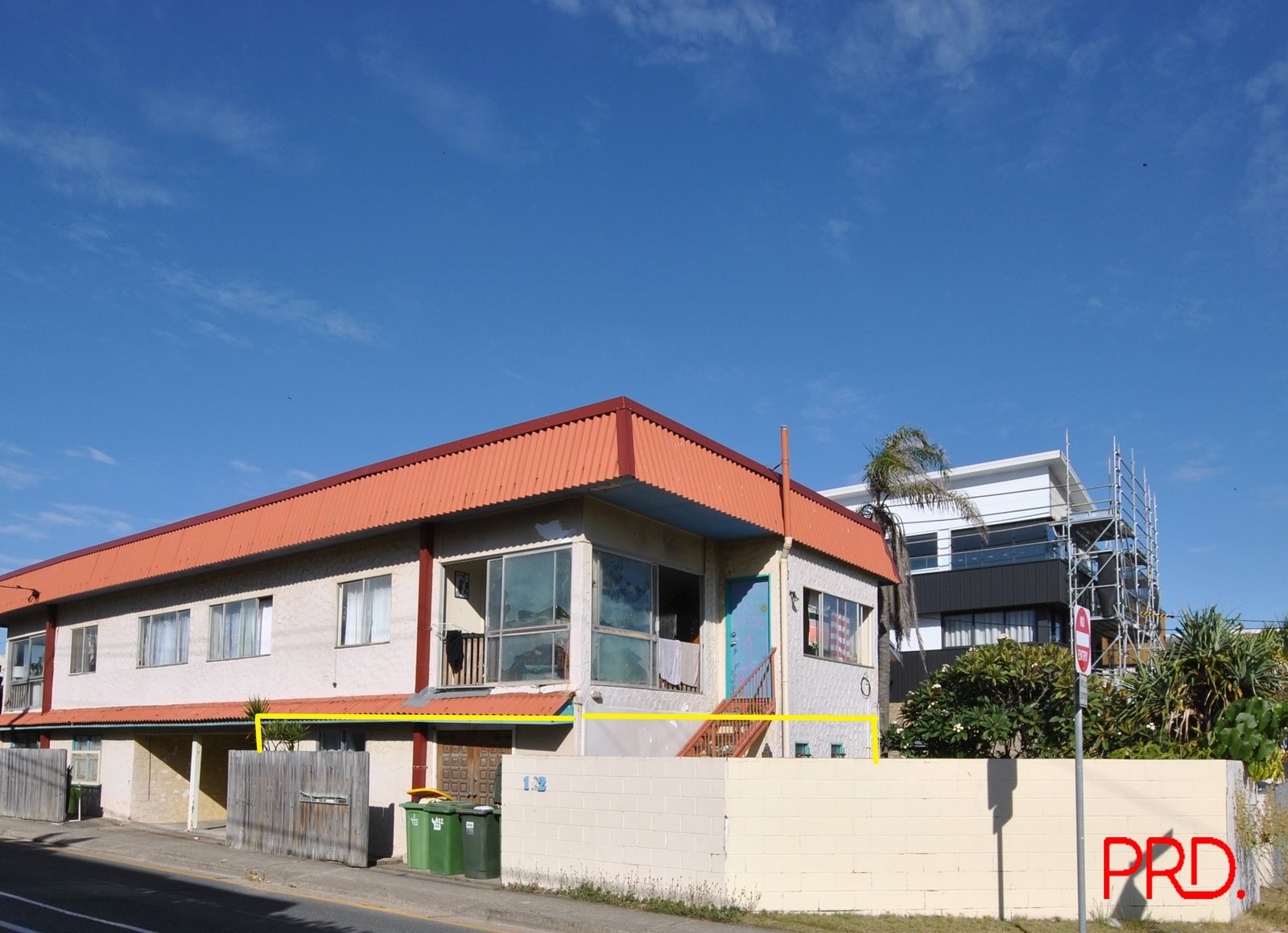 2/122 Hedges Ave  MERMAID BEACH 1