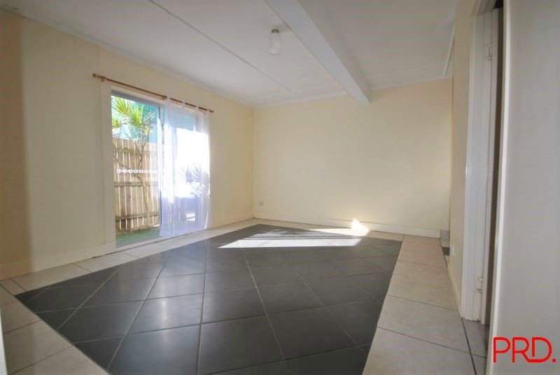 2/122 Hedges Ave  MERMAID BEACH 5