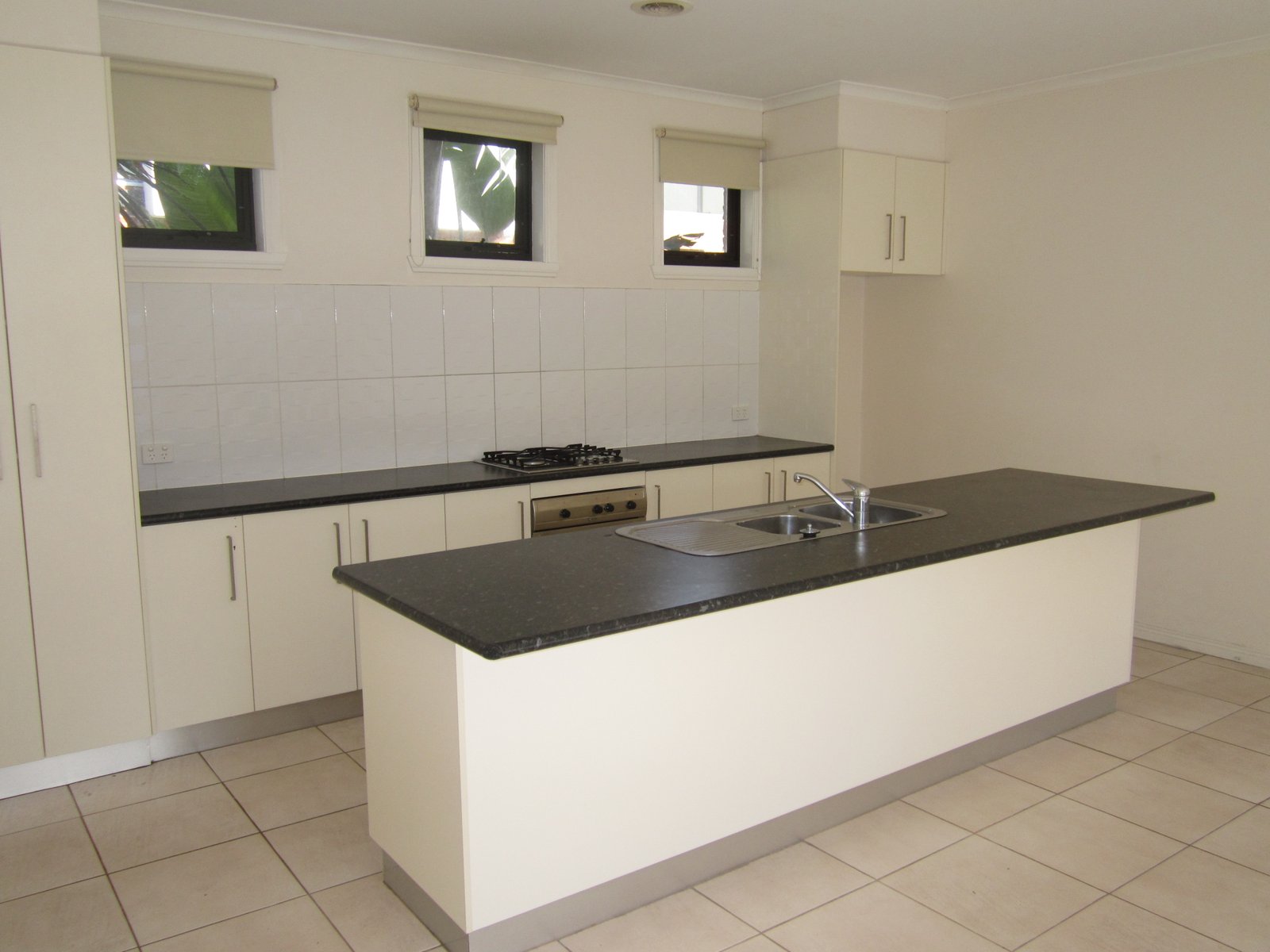 Gallery: 2/1227 Nepean Highway