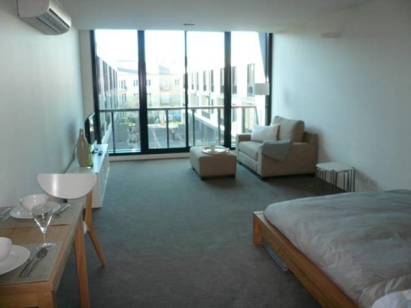 Gallery: 212/279 Wellington Parade South