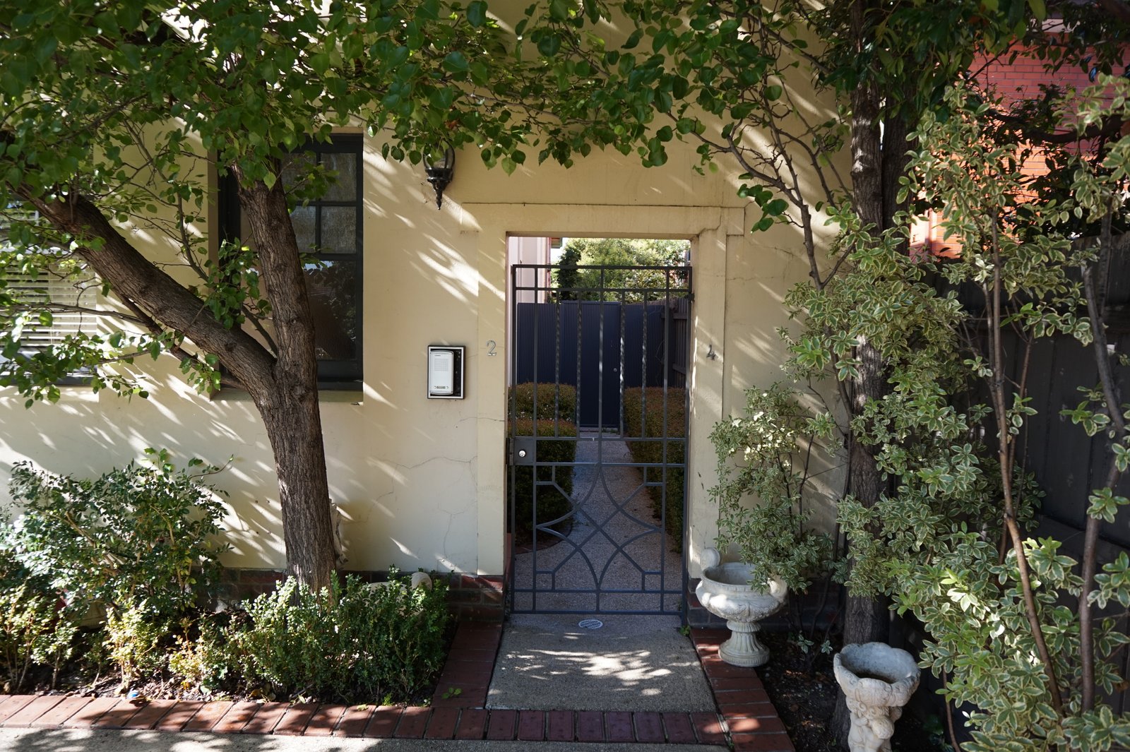 Gallery: 2/122A North Road