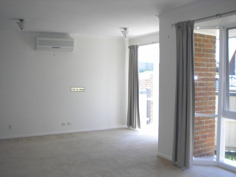 Gallery: 2/123 Beach Street
