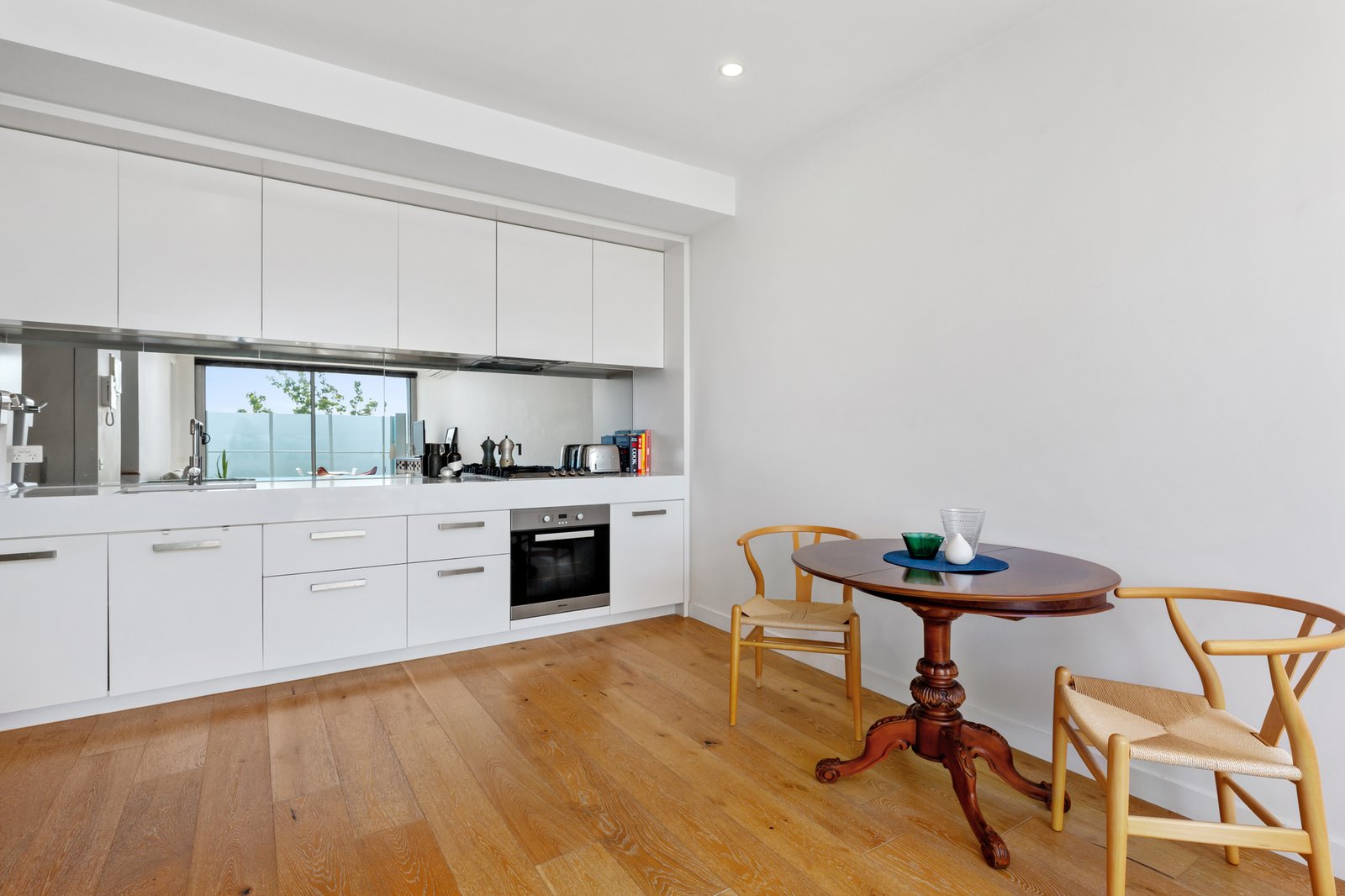 Gallery: 212/317 New Street