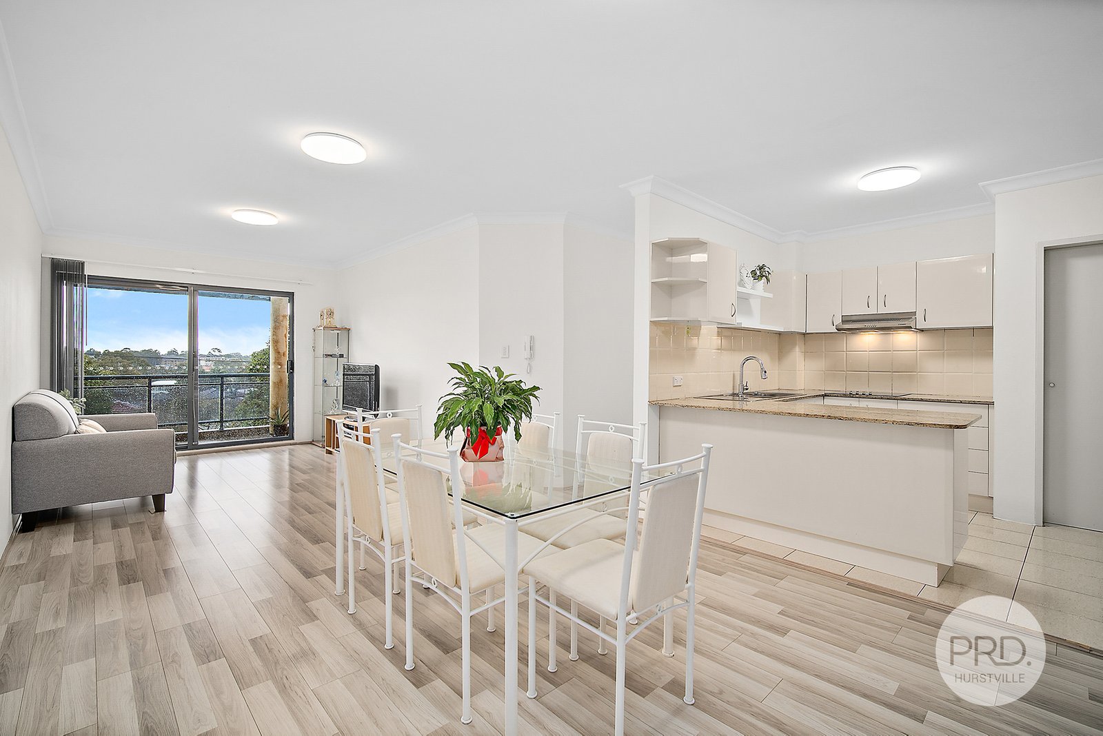 21/24-28 Millett Street HURSTVILLE 1