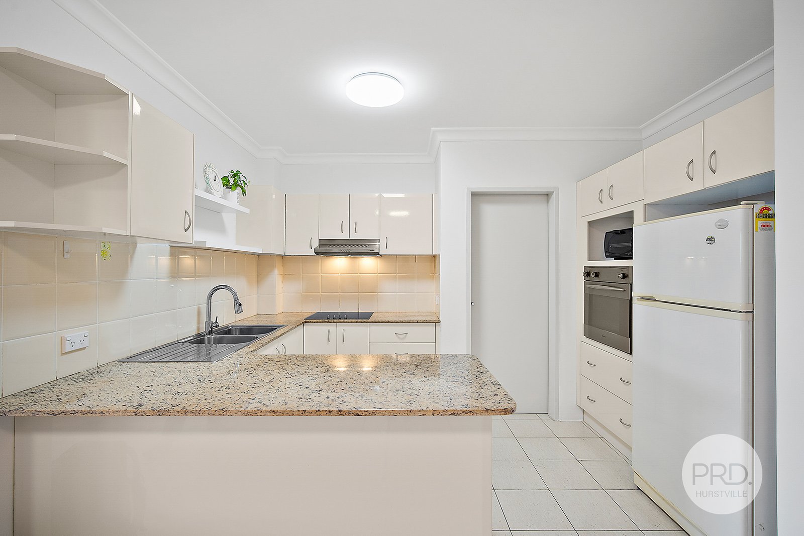21/24-28 Millett Street HURSTVILLE 2