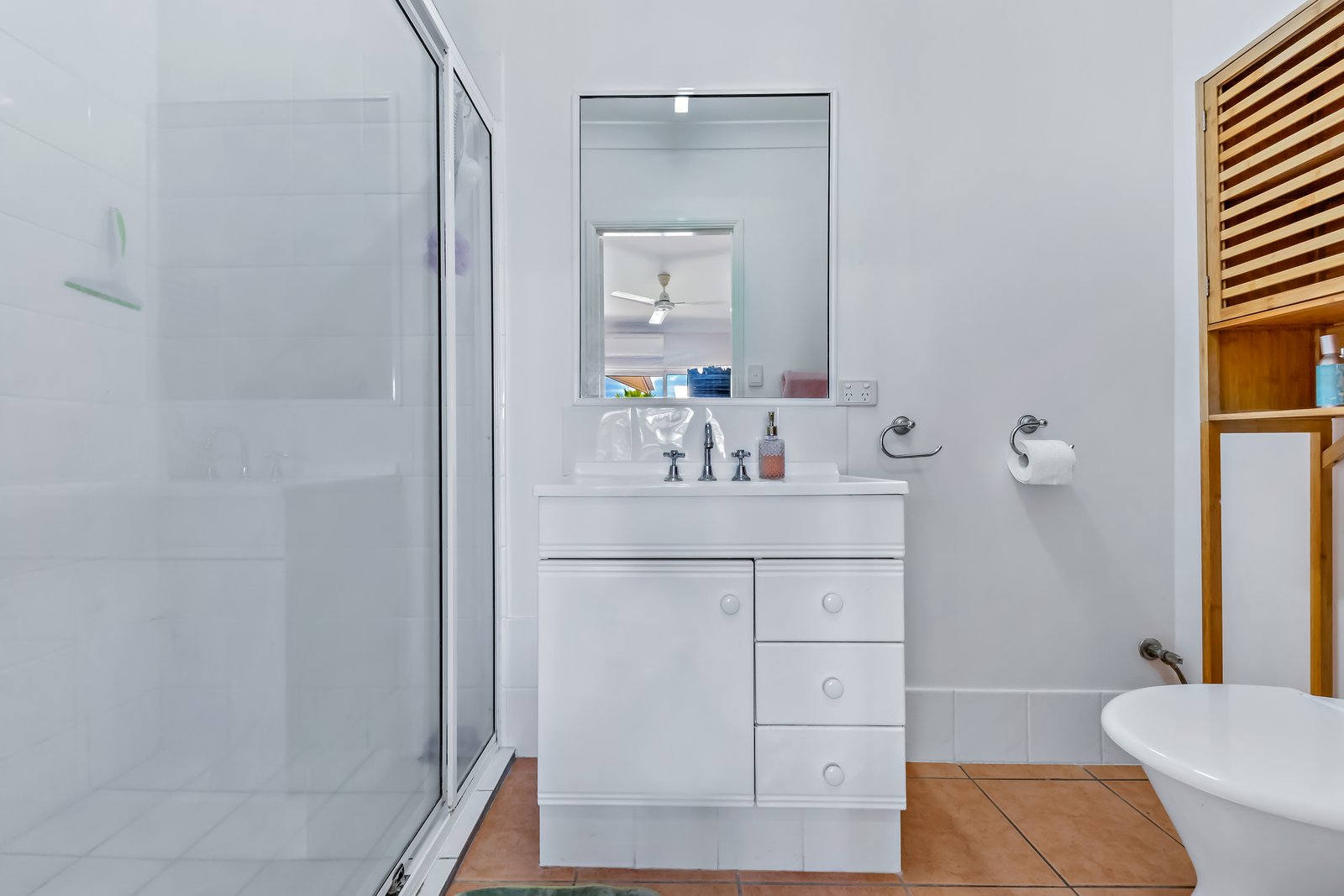 21/24 Pandanus Drive CANNONVALE 6