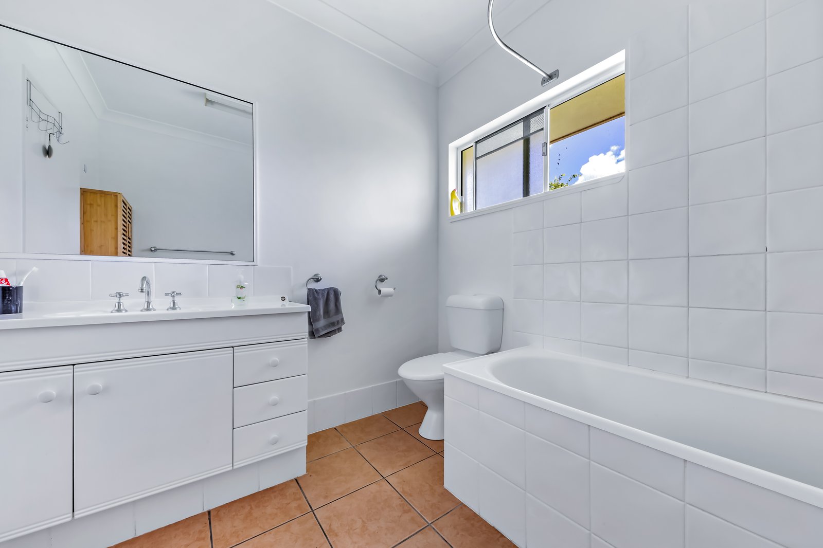21/24 Pandanus Drive CANNONVALE 8
