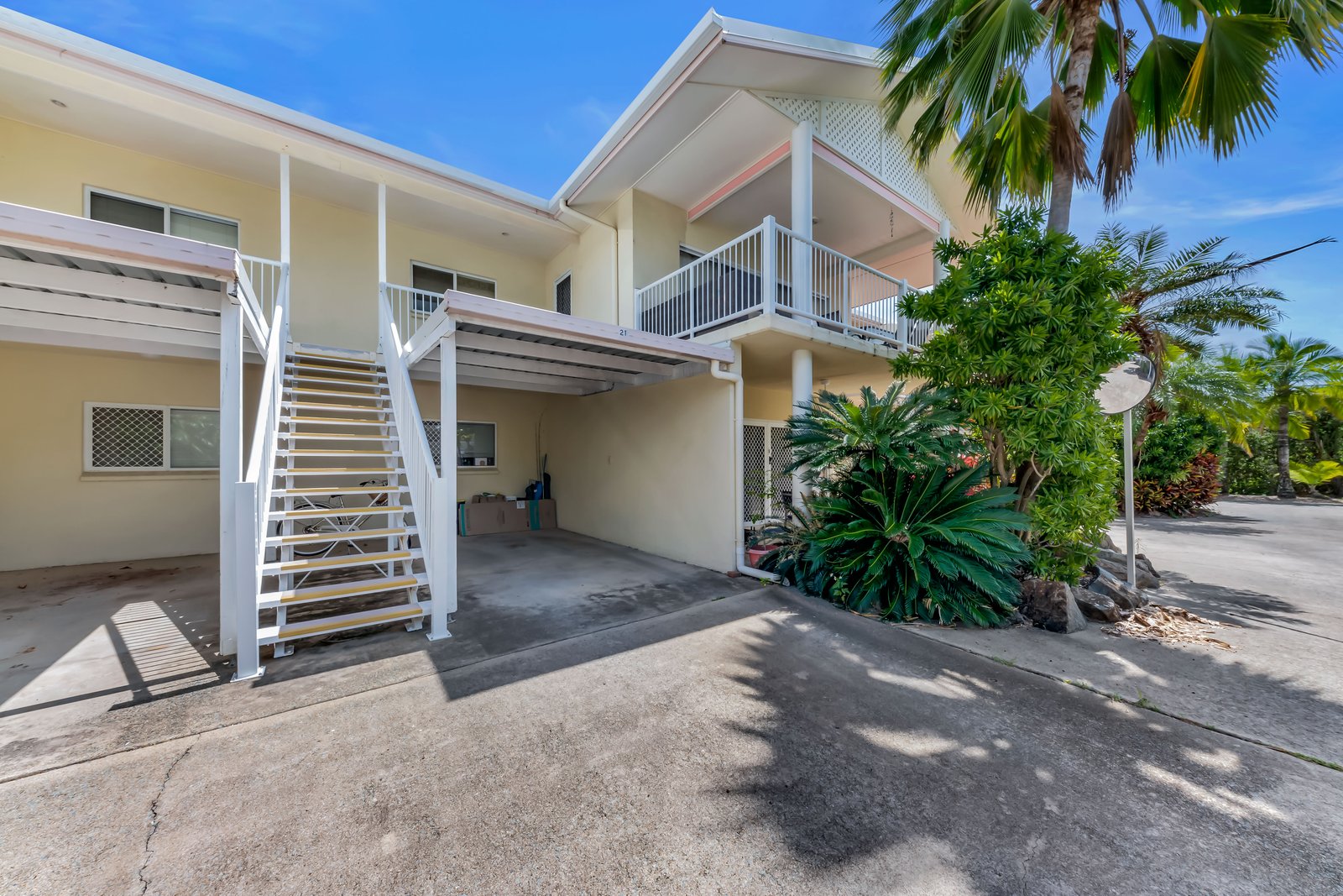 21/24 Pandanus Drive CANNONVALE 11