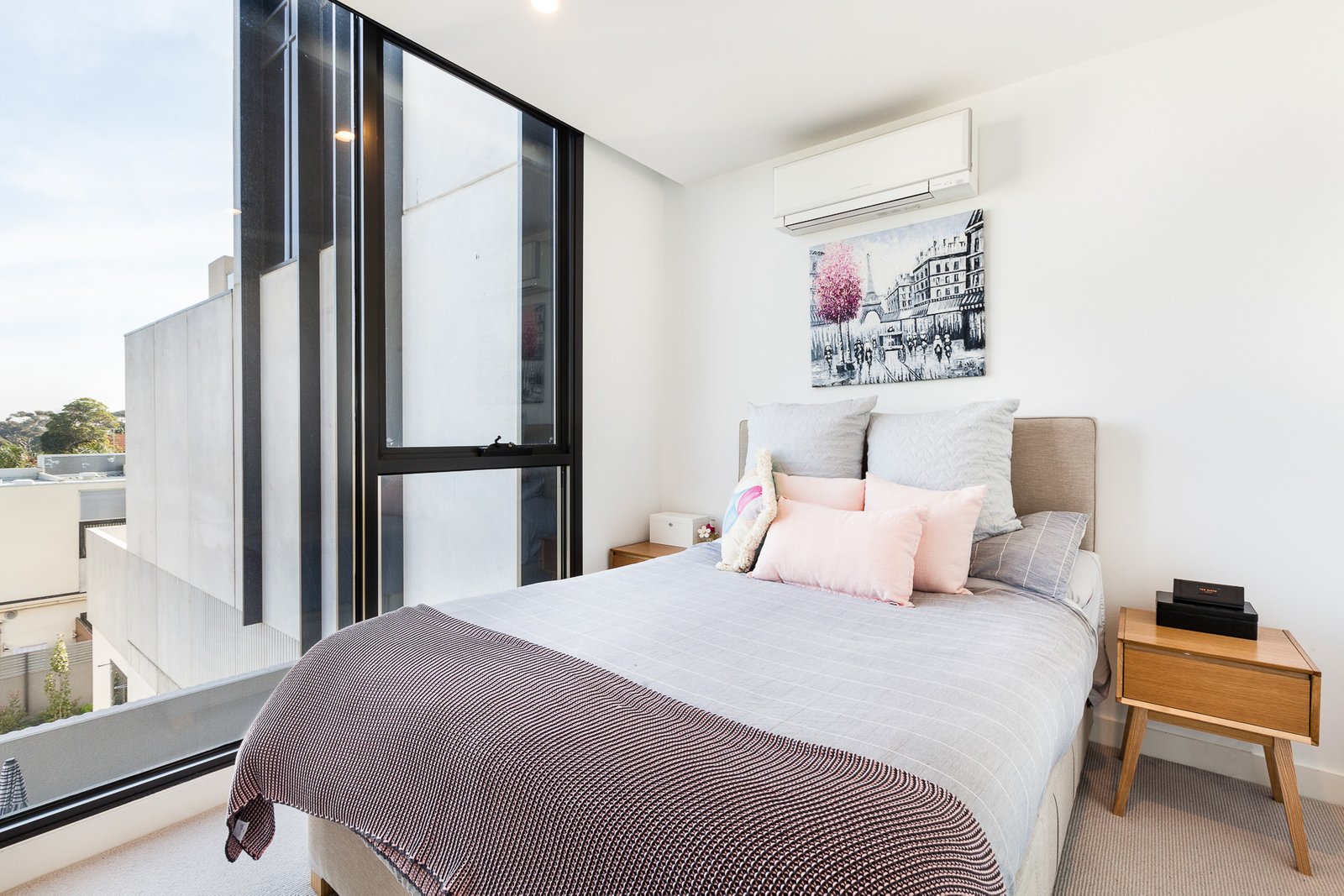 Gallery: 212/427 Hampton Street