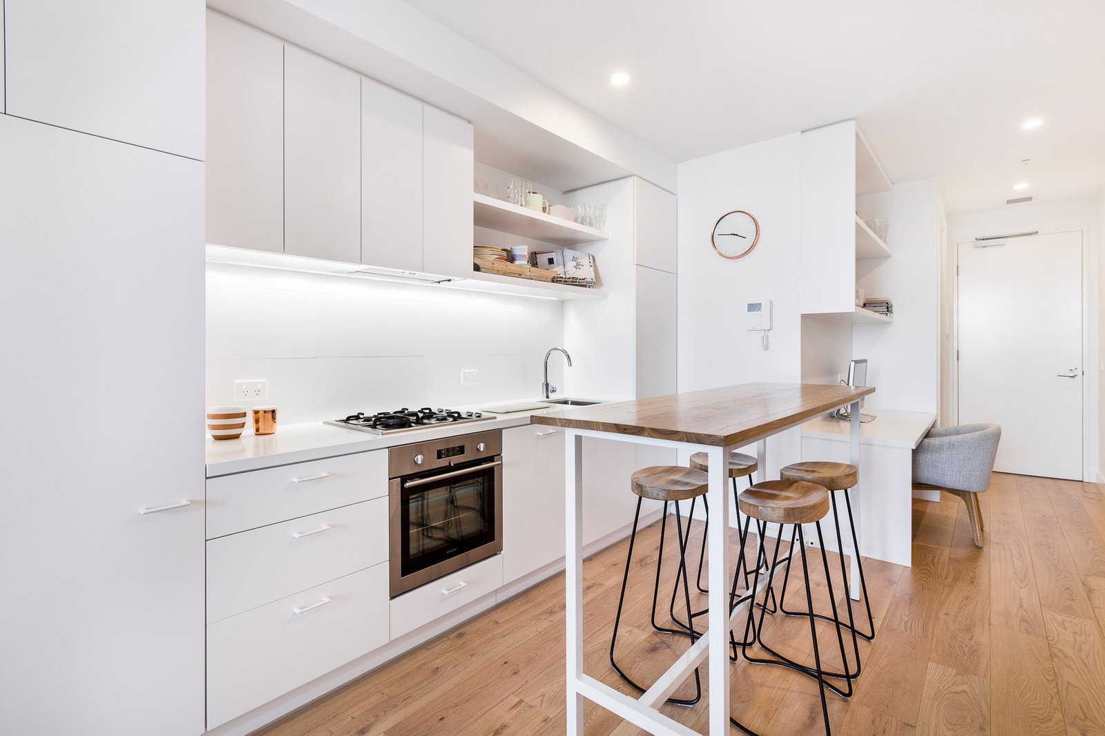 Gallery: 212/427 Hampton Street