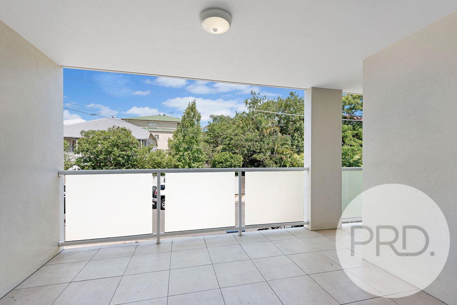 2/125 Franz Road CLAYFIELD 5