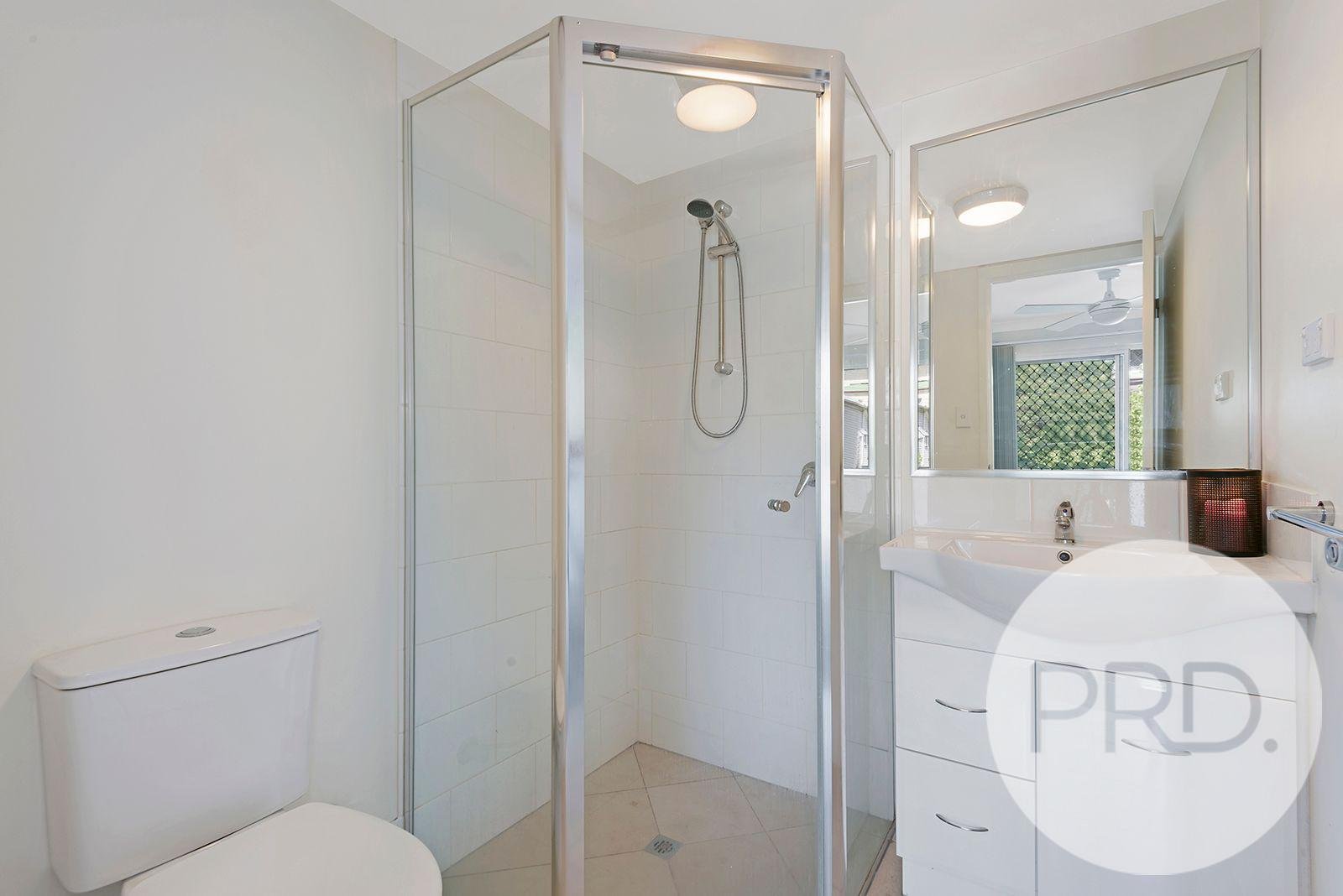 2/125 Franz Road CLAYFIELD 7