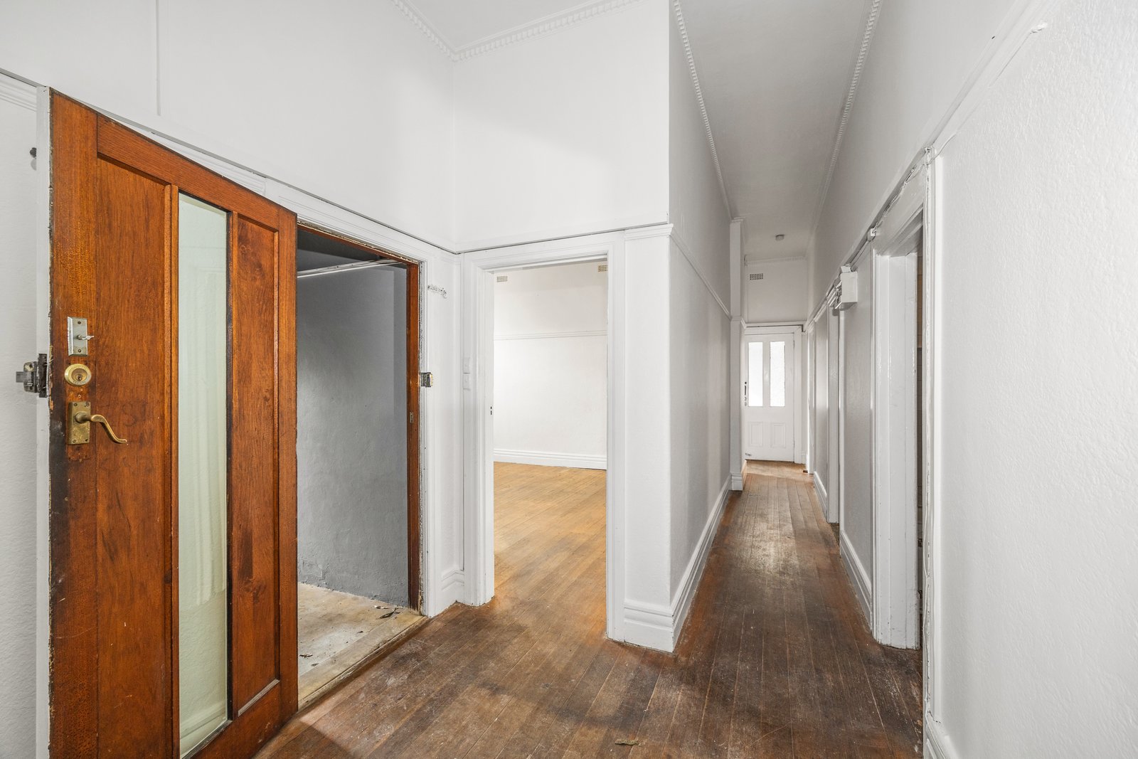 Gallery: 2/125 Westbury Street