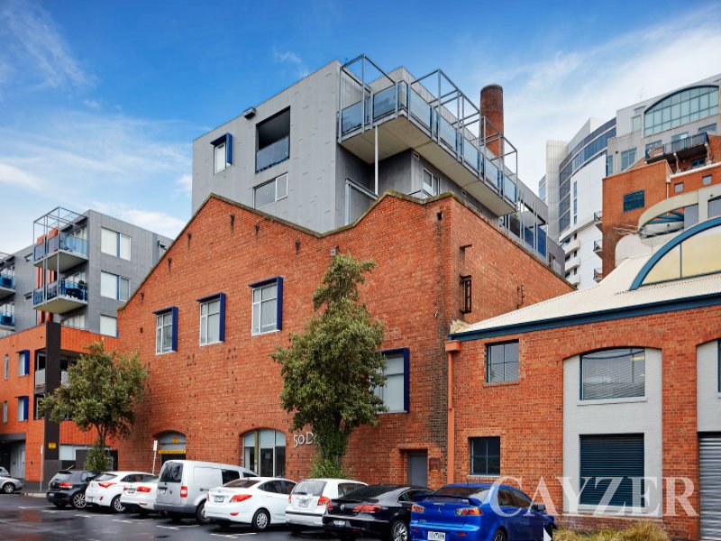Gallery: 212/50 Dow Street