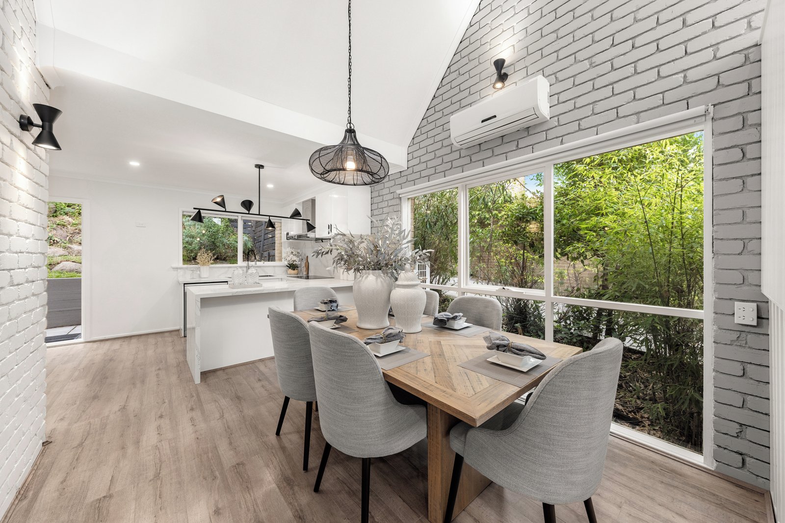 2/126 Balwyn Road, Balwyn
