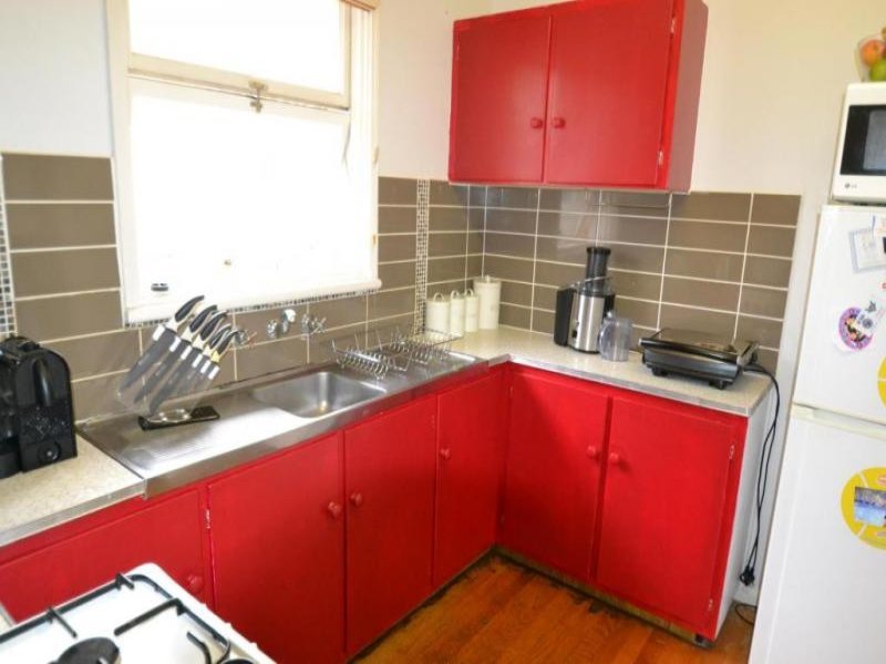 Gallery: 2/126 Centre Dandenong Road