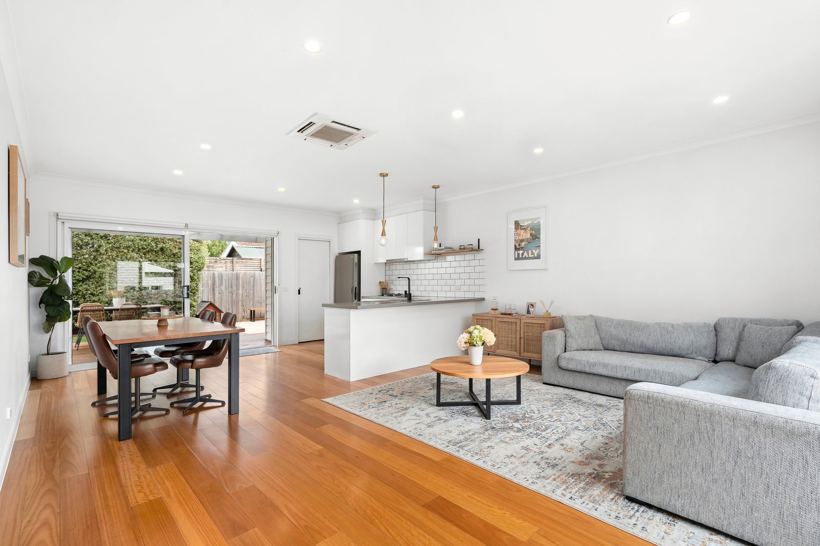 Gallery: 2/126 McCurdy Road