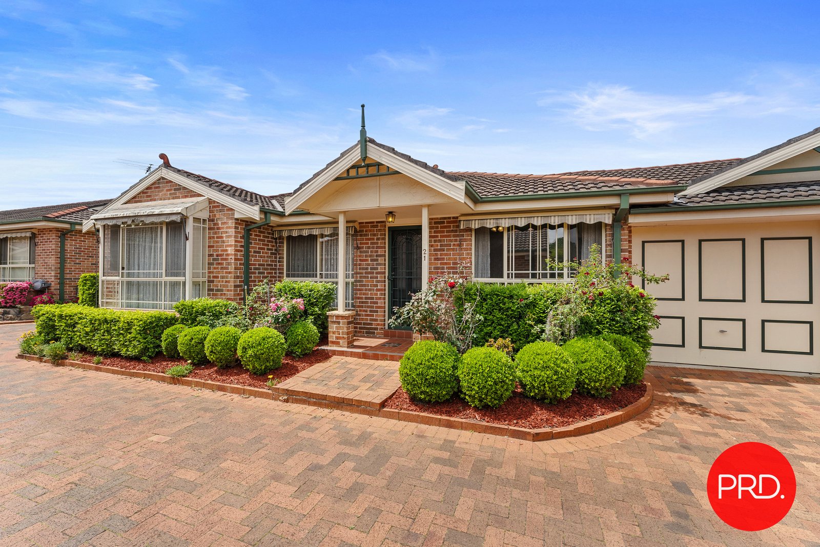 21/26 Parkview Avenue PICNIC POINT 1