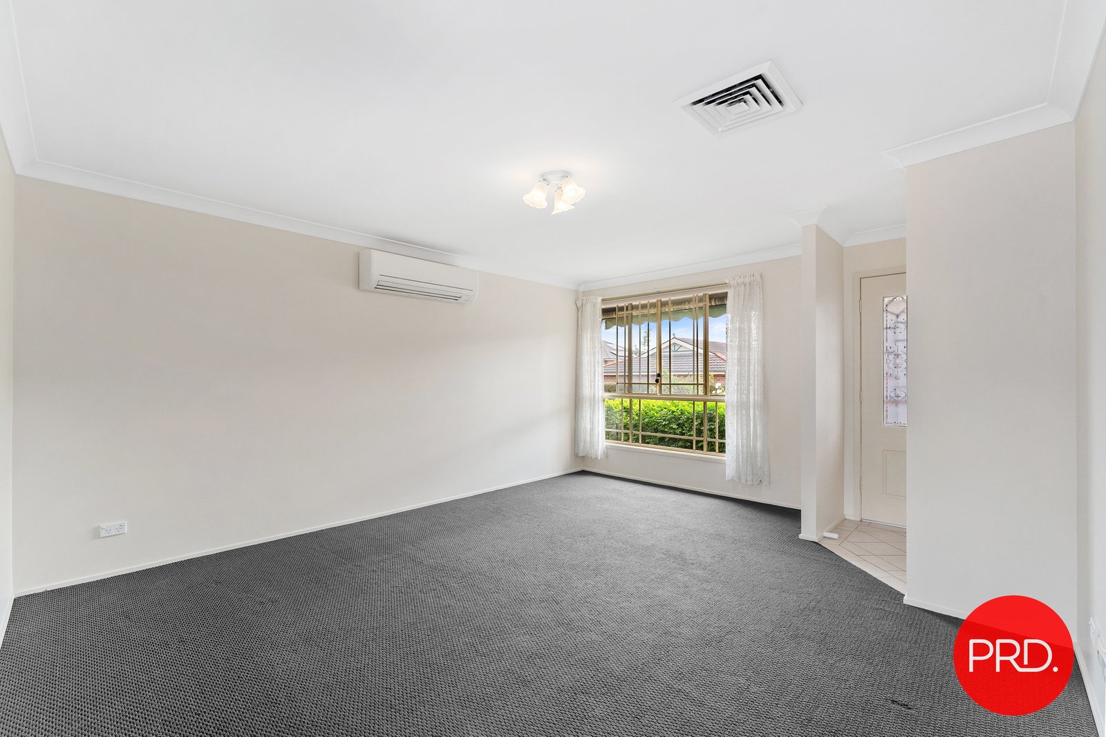 21/26 Parkview Avenue PICNIC POINT 2