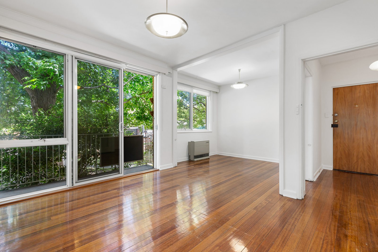 Real Estate and Property in 2/126 Wattle Valley Rd , Camberwell, VIC