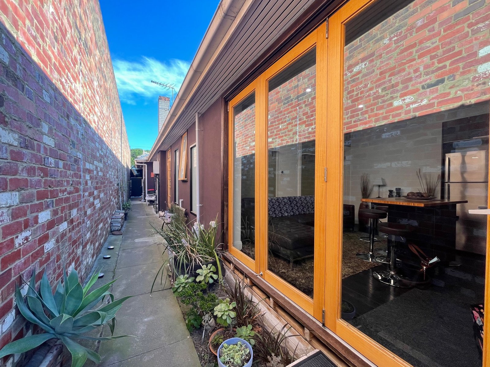 Gallery: 2/1267 North Road