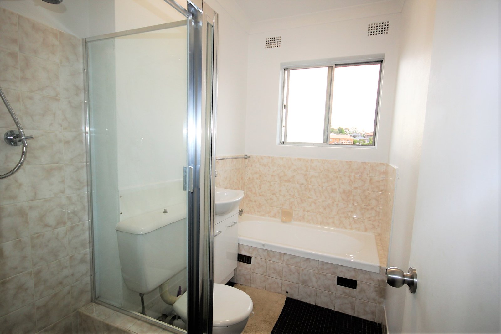 21/26A Wolli Creek Road BANKSIA 5