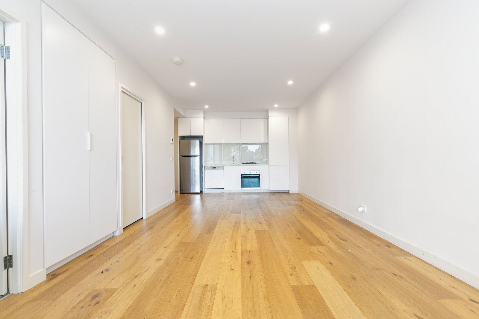 212/7 Red Hill Terrace, Doncaster East, 3109