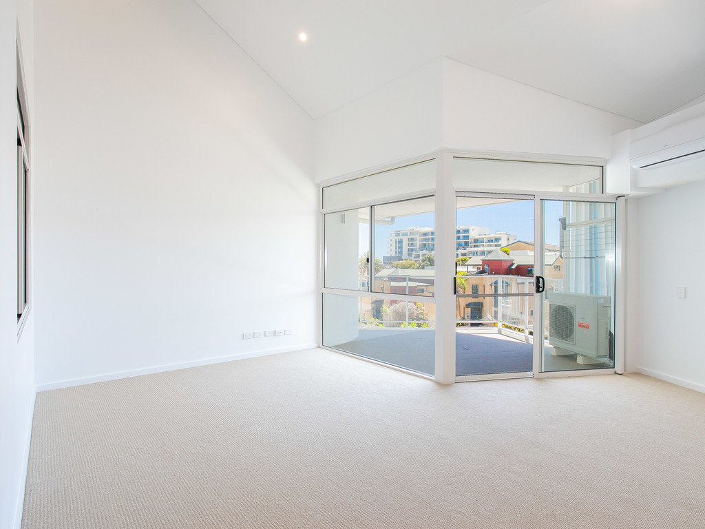 21/272 West Coast Highway SCARBOROUGH 6