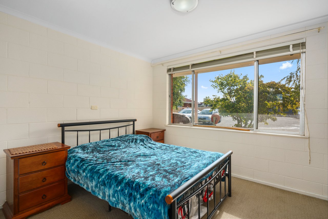 2/127A Hopkins Street MOONAH 5
