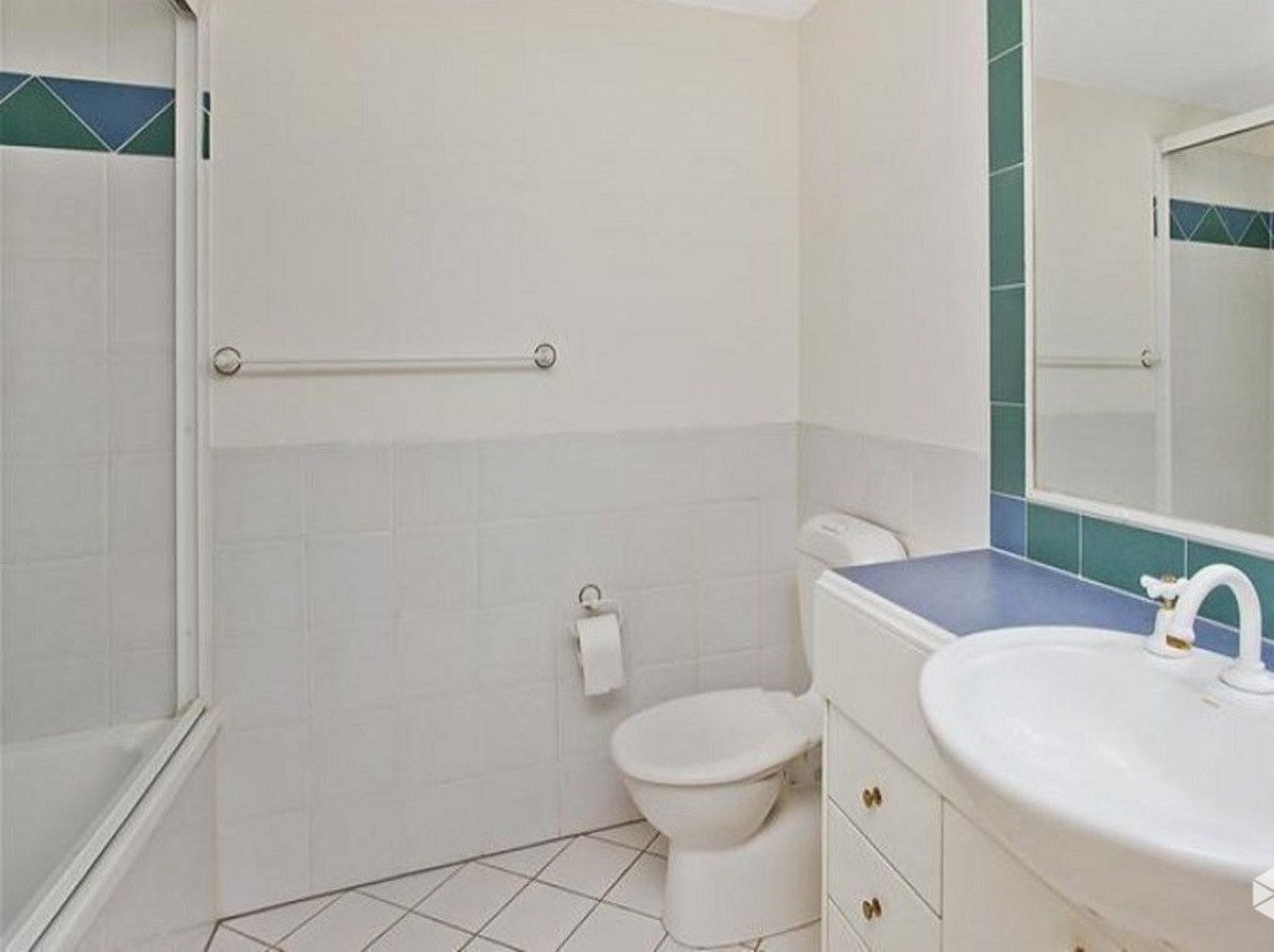 21/28 Chairlift Avenue MIAMI 6