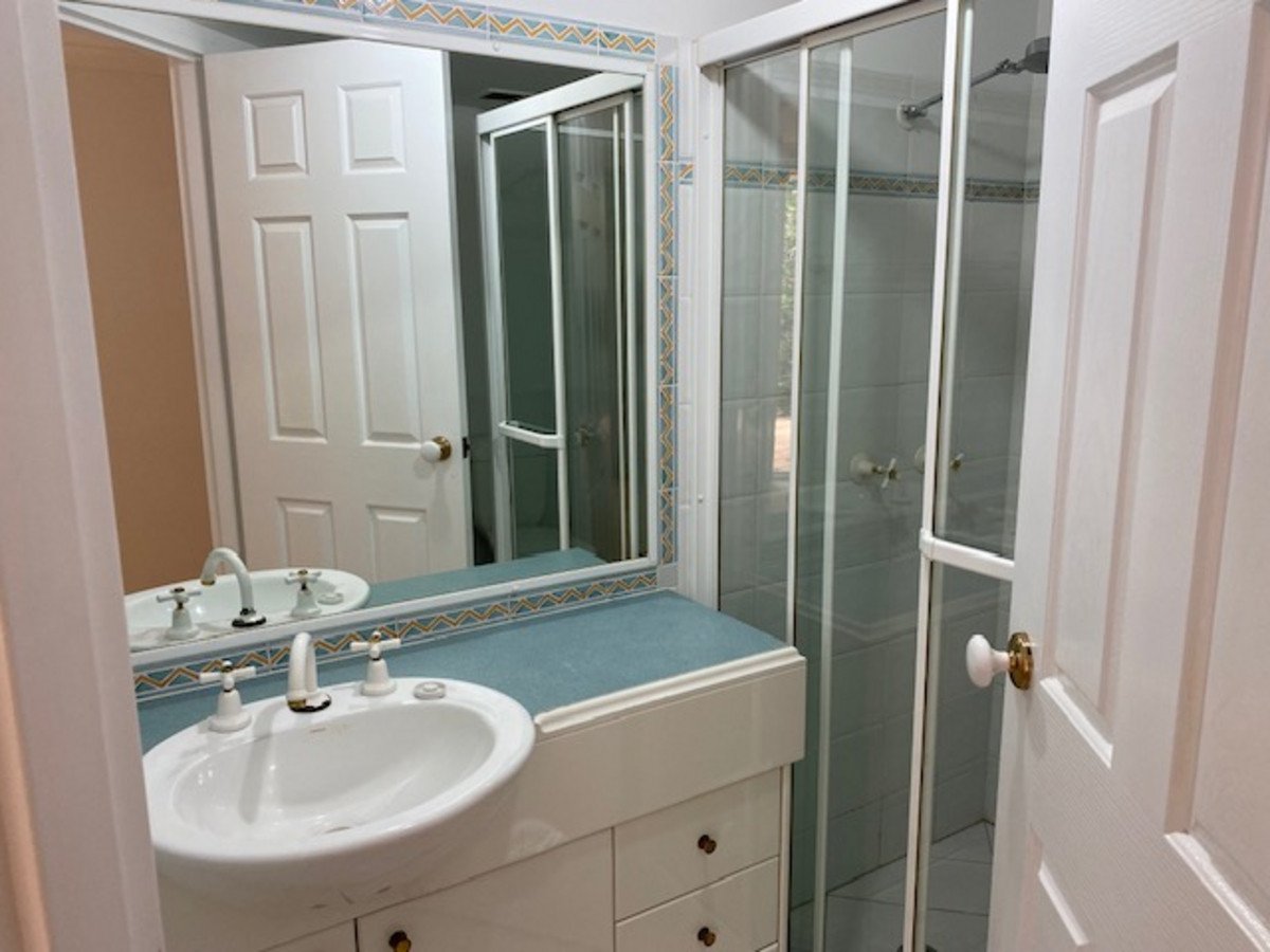 21/28 Chairlift Avenue MIAMI 7