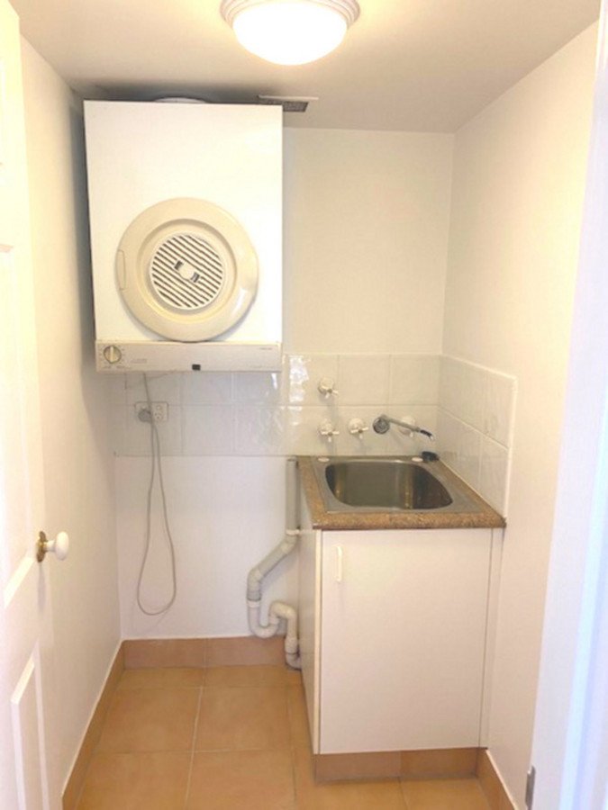 21/28 Chairlift Avenue MIAMI 8