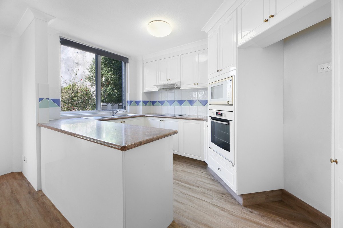 21/28 Chairlift Avenue MIAMI 6