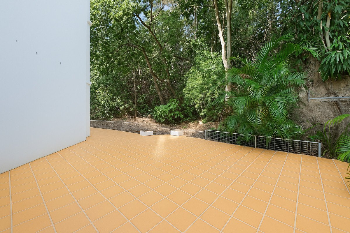 21/28 Chairlift Avenue MIAMI 13