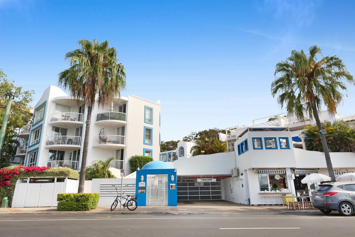 21/28 Chairlift Avenue MIAMI 18