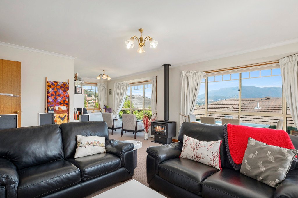 2/128 East Derwent Highway LINDISFARNE 4