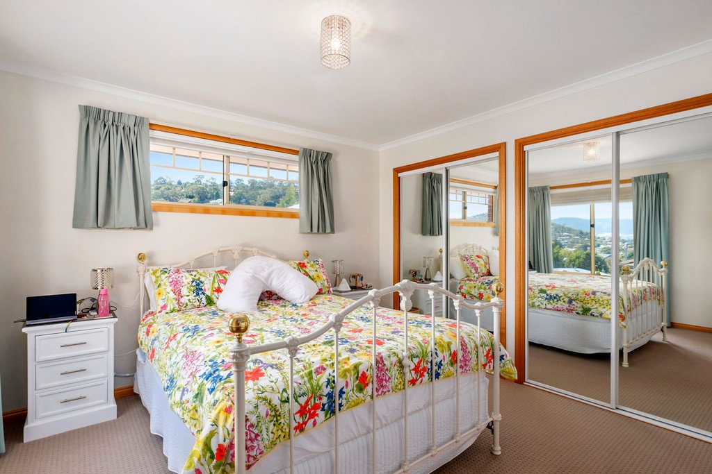 2/128 East Derwent Highway LINDISFARNE 8
