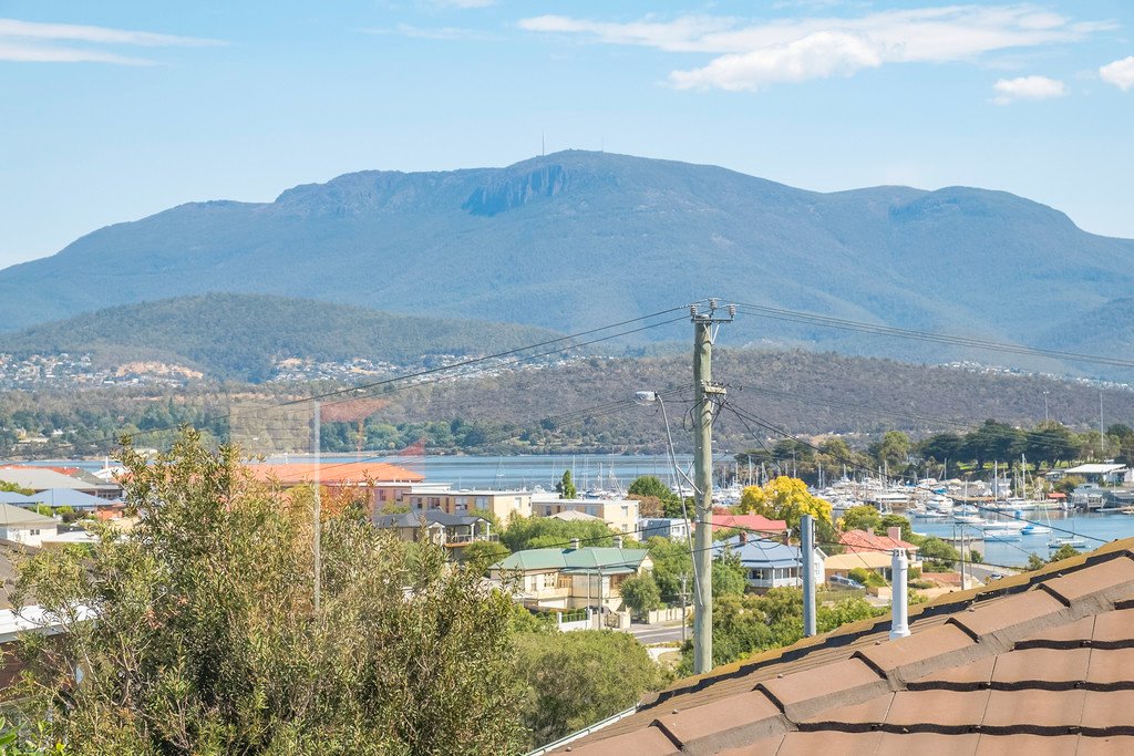 2/128 East Derwent Highway LINDISFARNE 14
