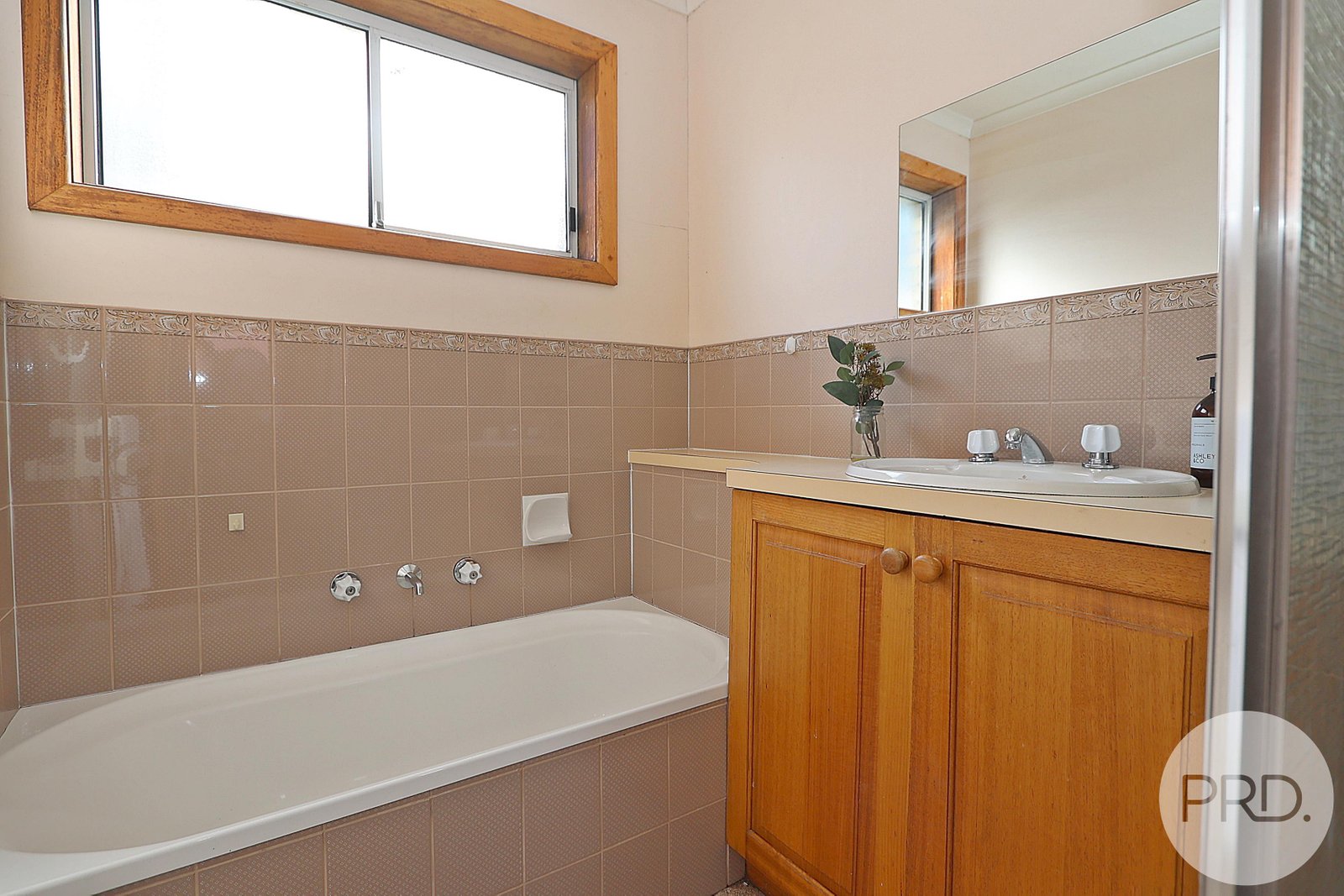 2/128 Hopkins Street MOONAH 13