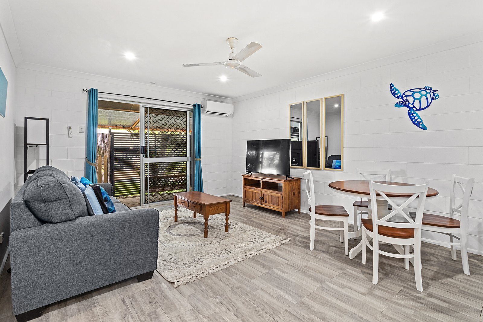 21/28 Island Drive CANNONVALE 4