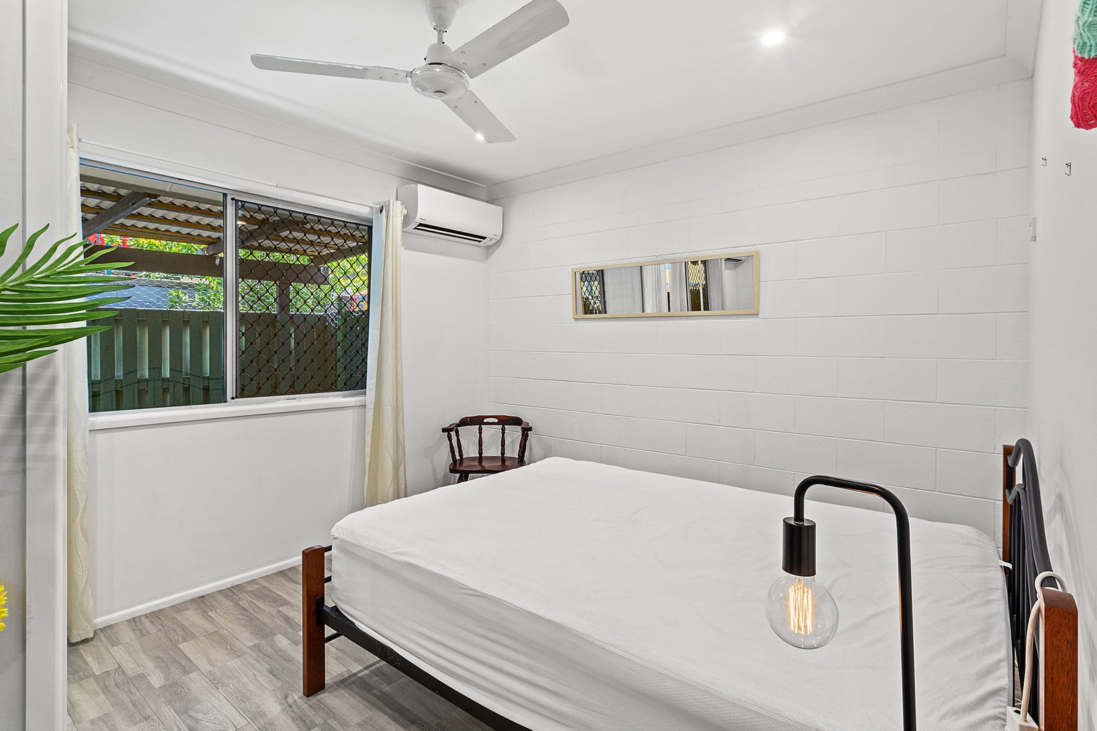 21/28 Island Drive CANNONVALE 5