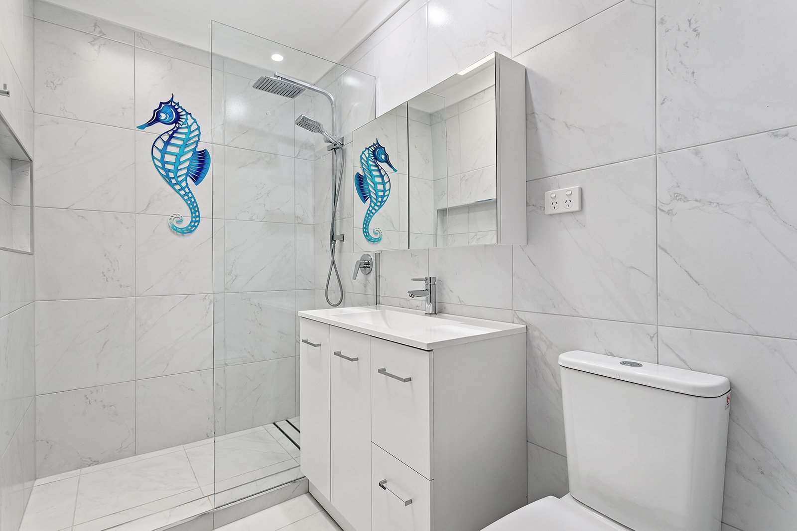 21/28 Island Drive CANNONVALE 6