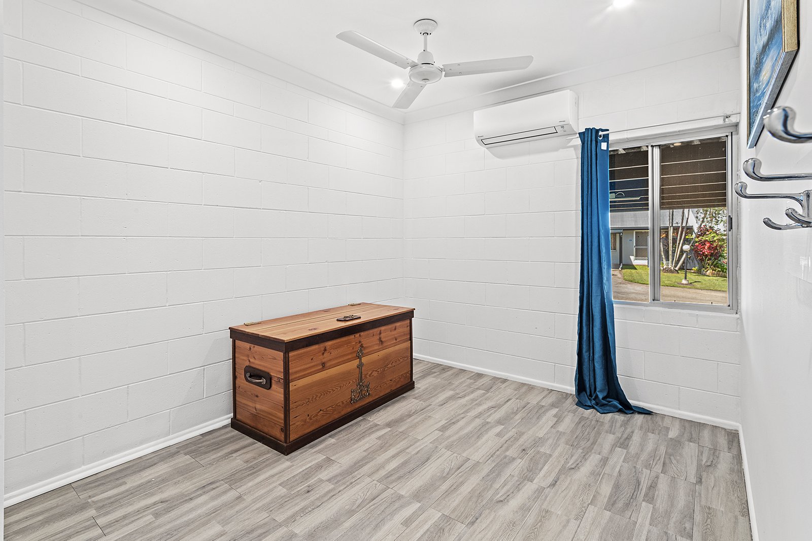 21/28 Island Drive CANNONVALE 7