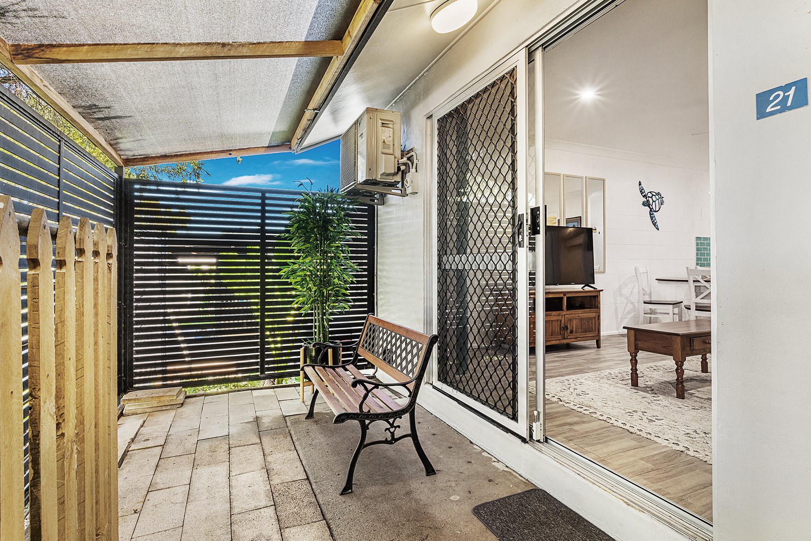 21/28 Island Drive CANNONVALE 10