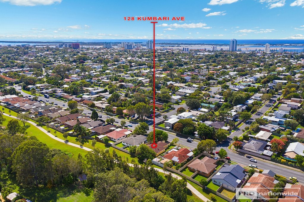 2/128 Kumbari Avenue LABRADOR 10