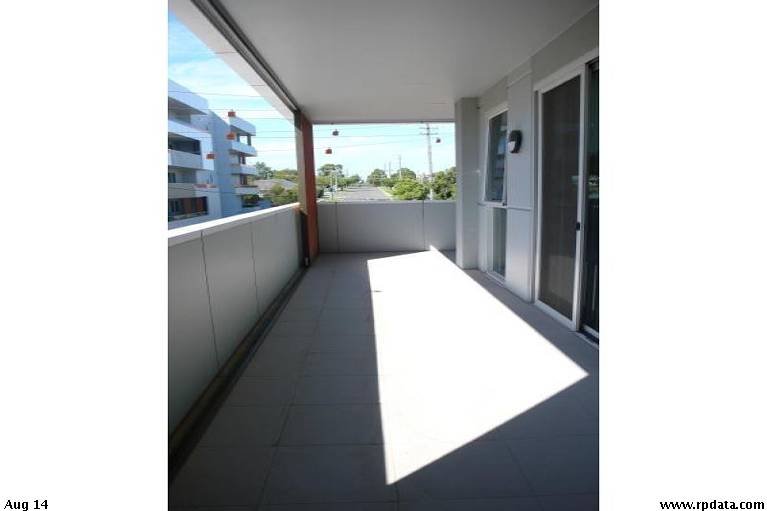Gallery: 212/8 Power Avenue