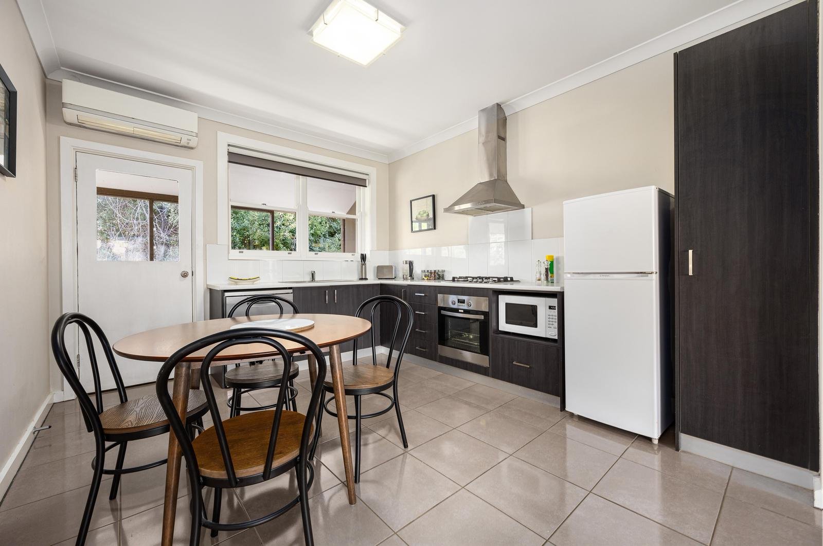 2/128 Webster Street LAKE WENDOUREE 6